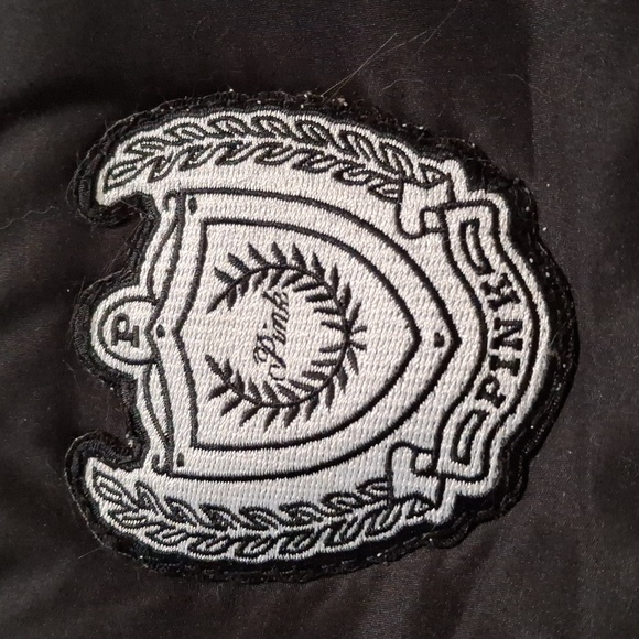 5/$25- Victoria Secret Black Zippered Tote Bag EUC - Picture 2 of 5